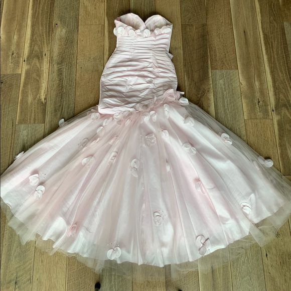 Blush Pink Prom Dress Size 2 - Picture 4 of 6